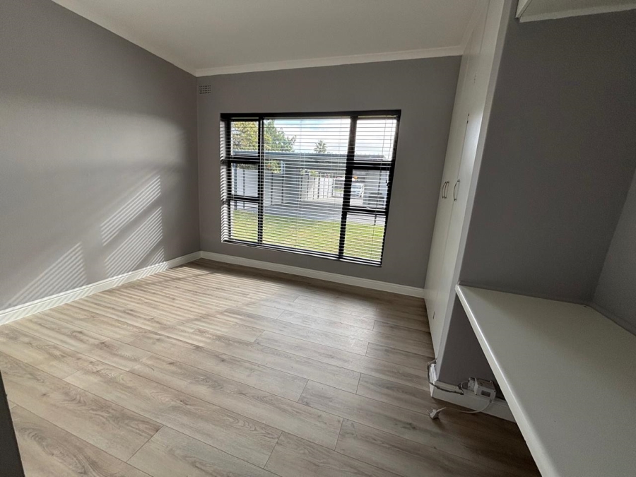 To Let 3 Bedroom Property for Rent in Silver Oaks Western Cape